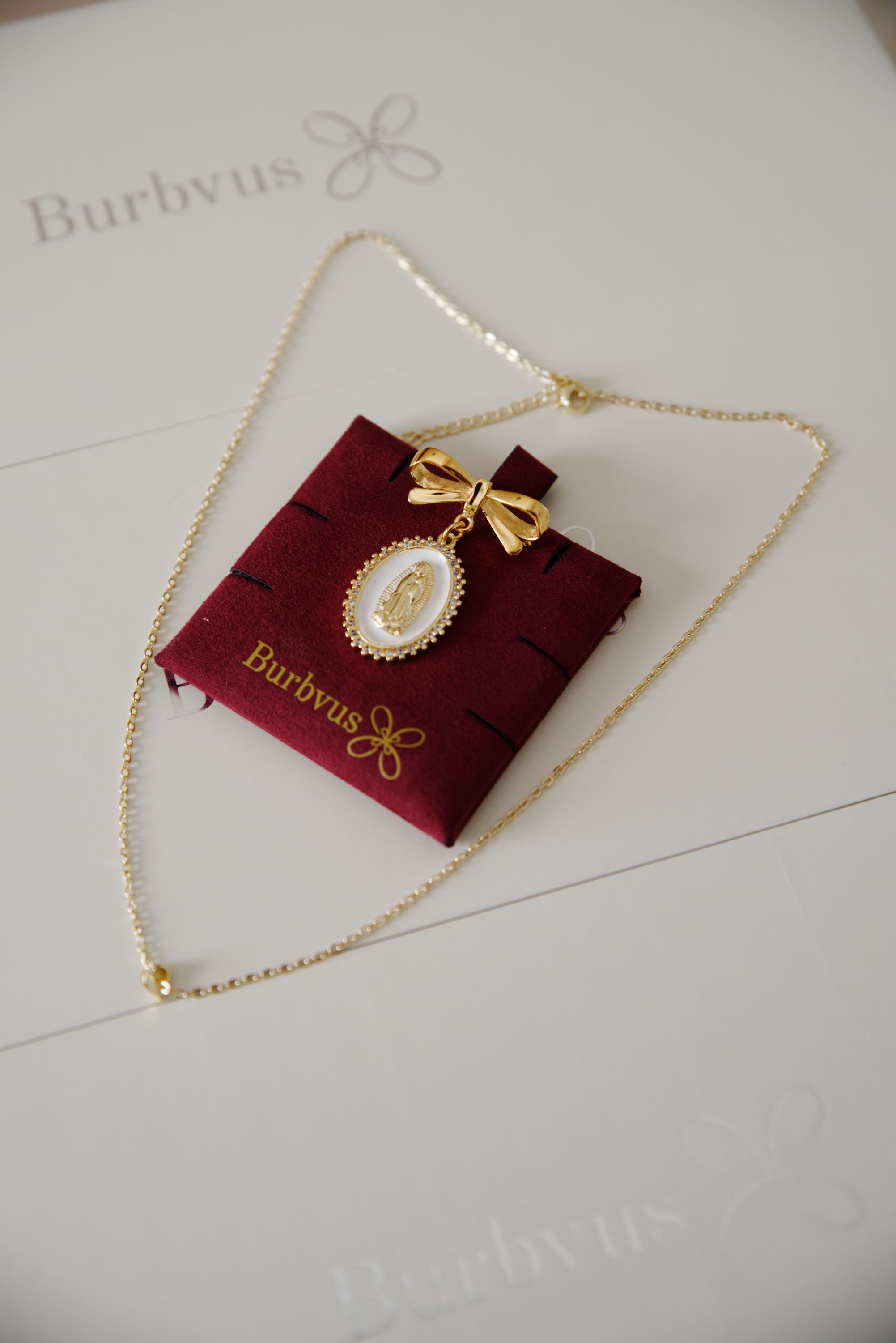 Virgin Mary Medal Pin G045