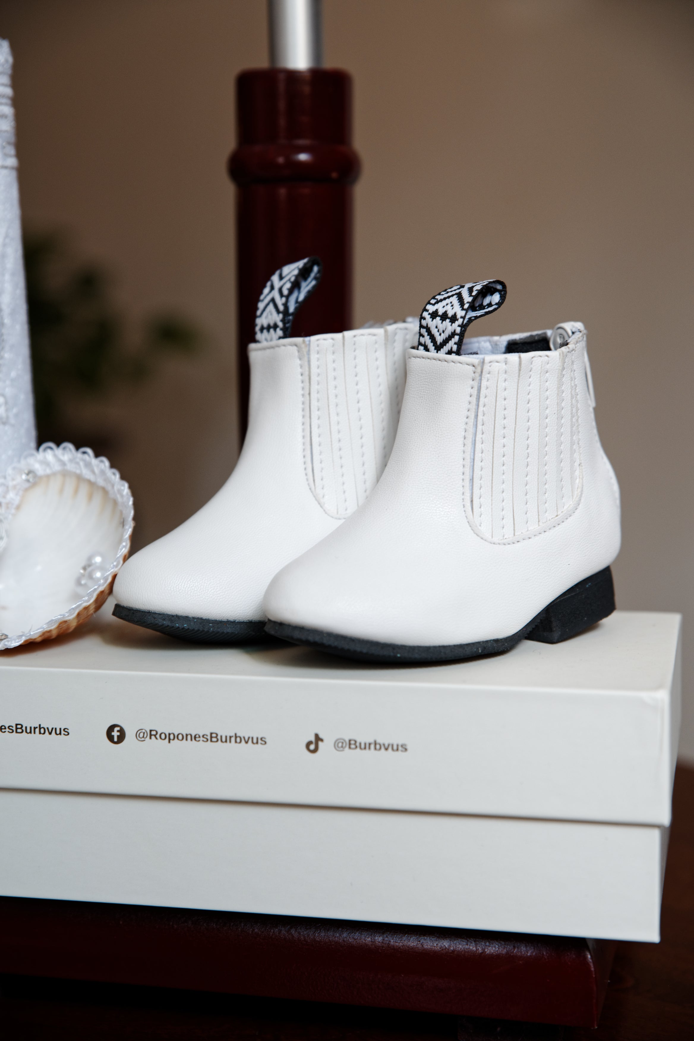 Charro Outfit (Ropon Charro) B035