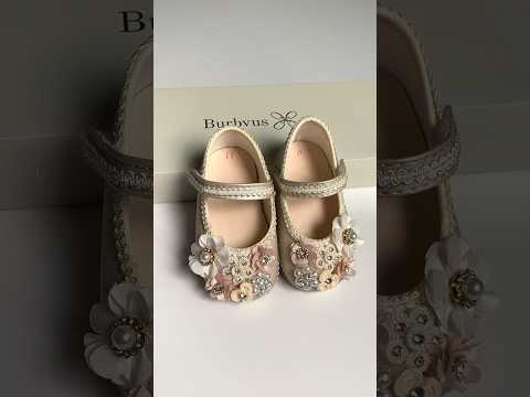 Load video: G033 Baby Girl Shoes