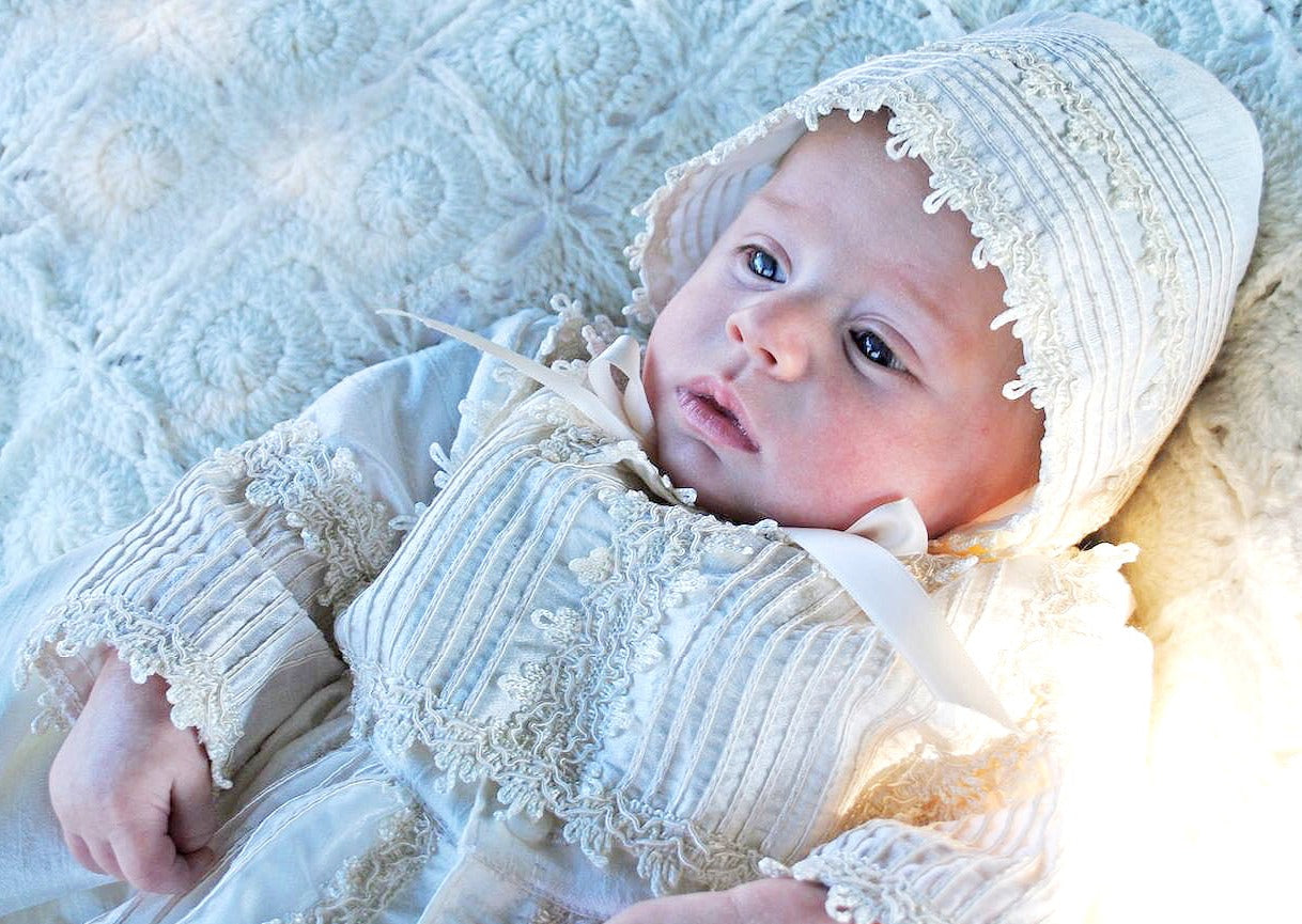 Beautiful baby on his Christening Gown B002 Handmade Burbvus