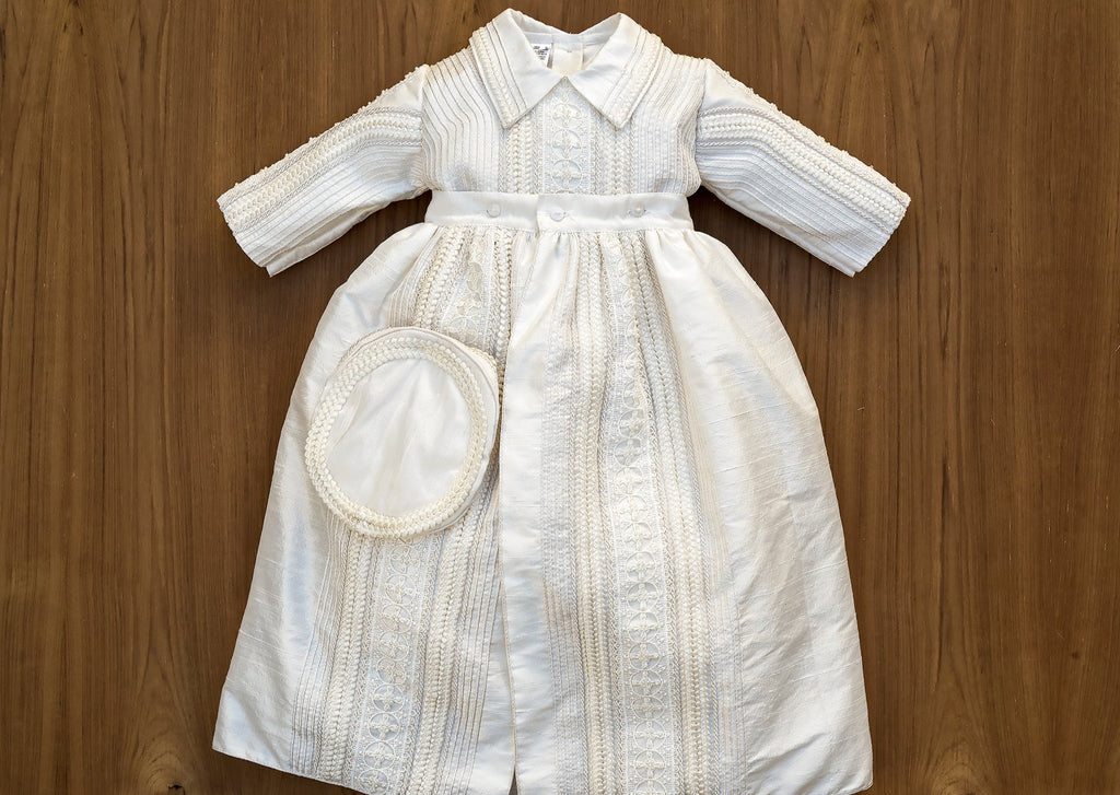 Christening Gown B017 Burbvus It made of 100% Silk, available in two colors: White and Ivory