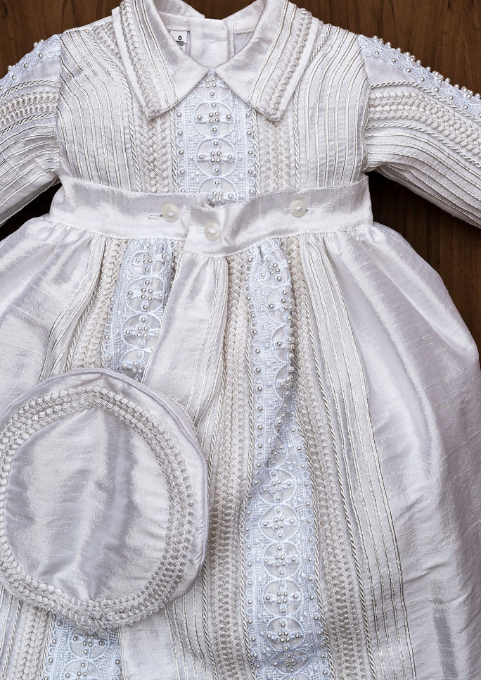 Christening Gown B017 Burbvus. Detachable, the Gown can be easily unbuttoned 