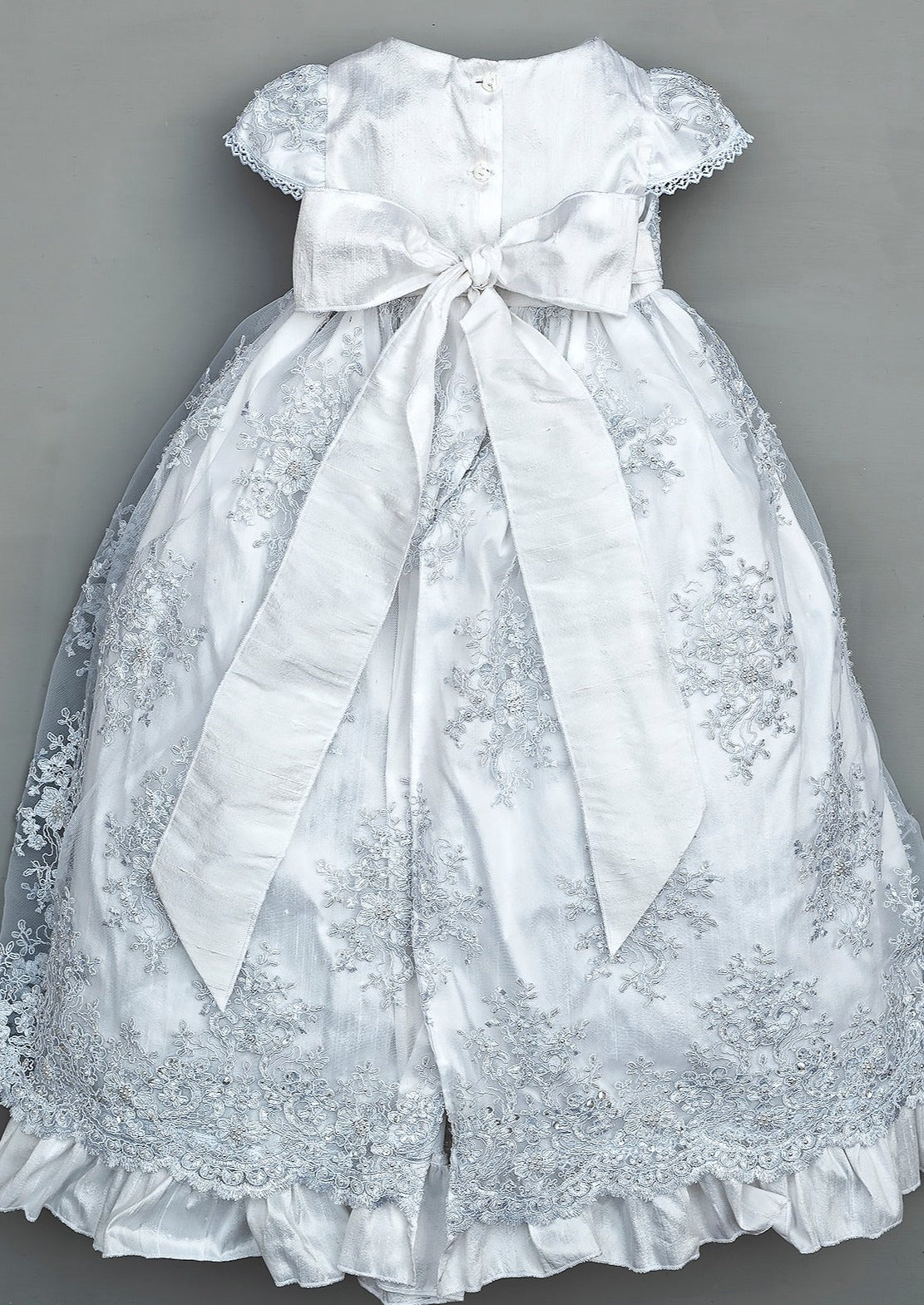 Back details Christening dress G009. Baptism Dress G009