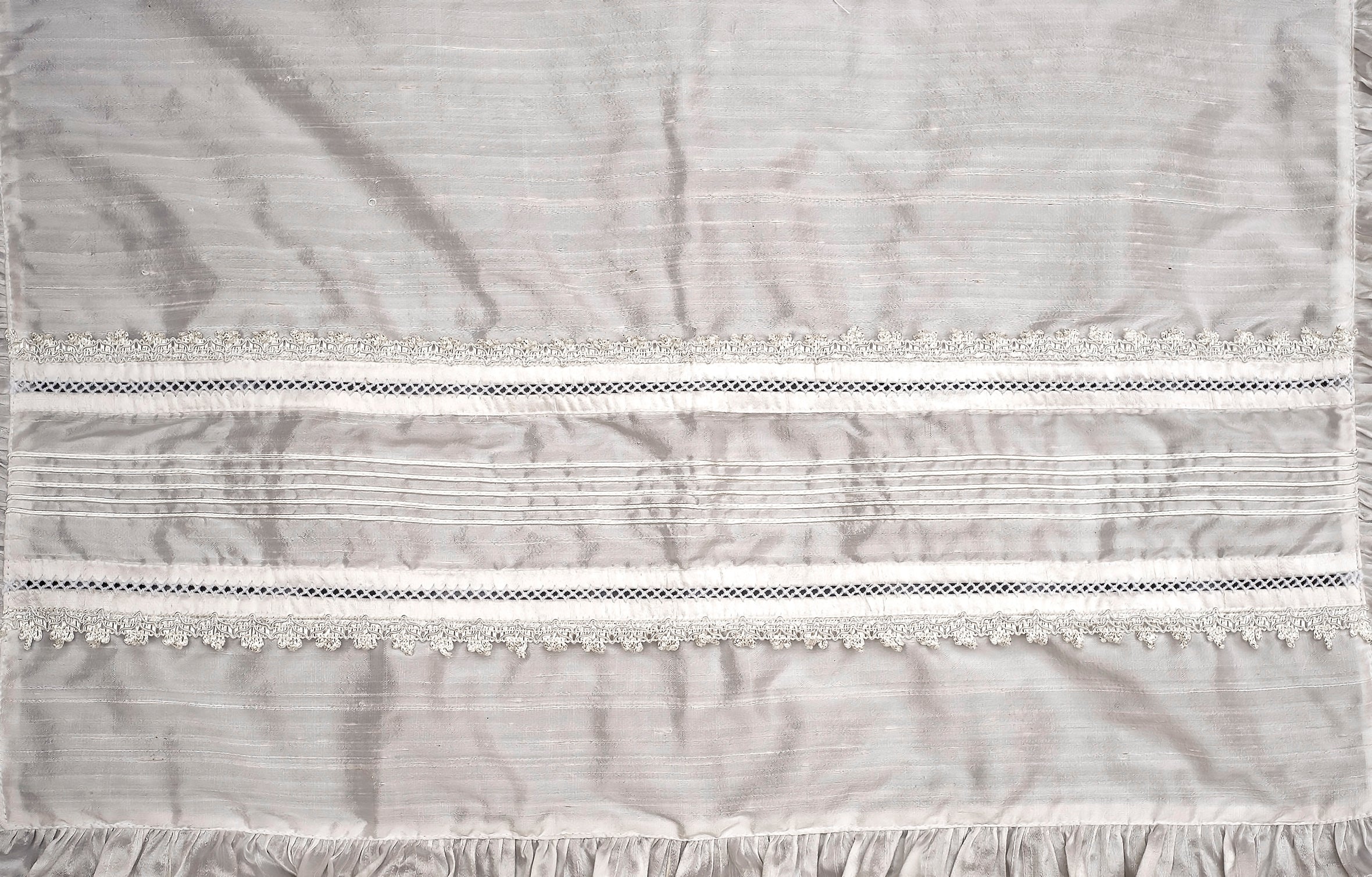 Close up details in our Baptism Burbvus blanket B009 