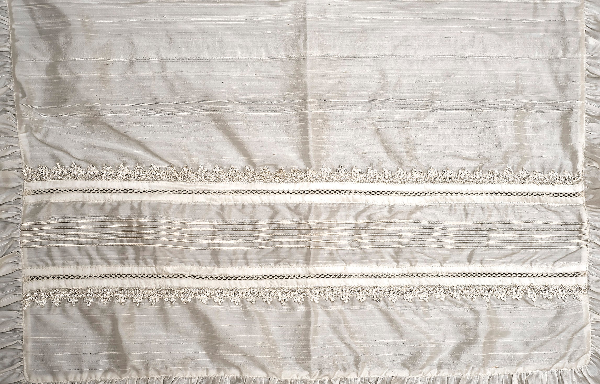 Ivory Christening blanket B009 