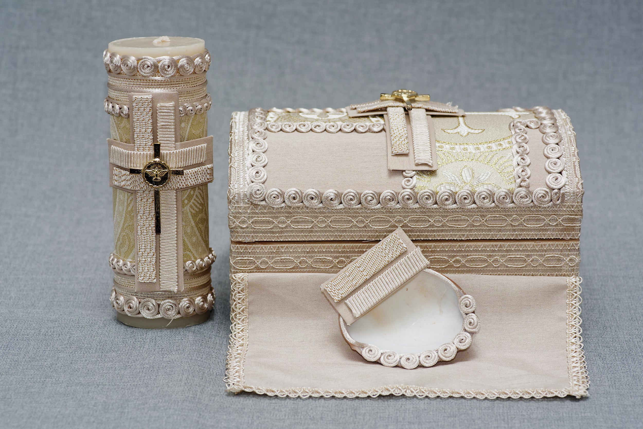 handmade candle set with chest ivory color